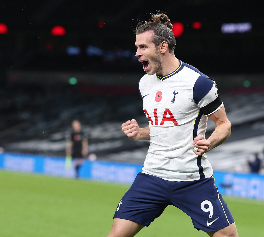 Arsenal thắng MU sau 14 năm, Gareth Bale khai pháo cho Tottenham.