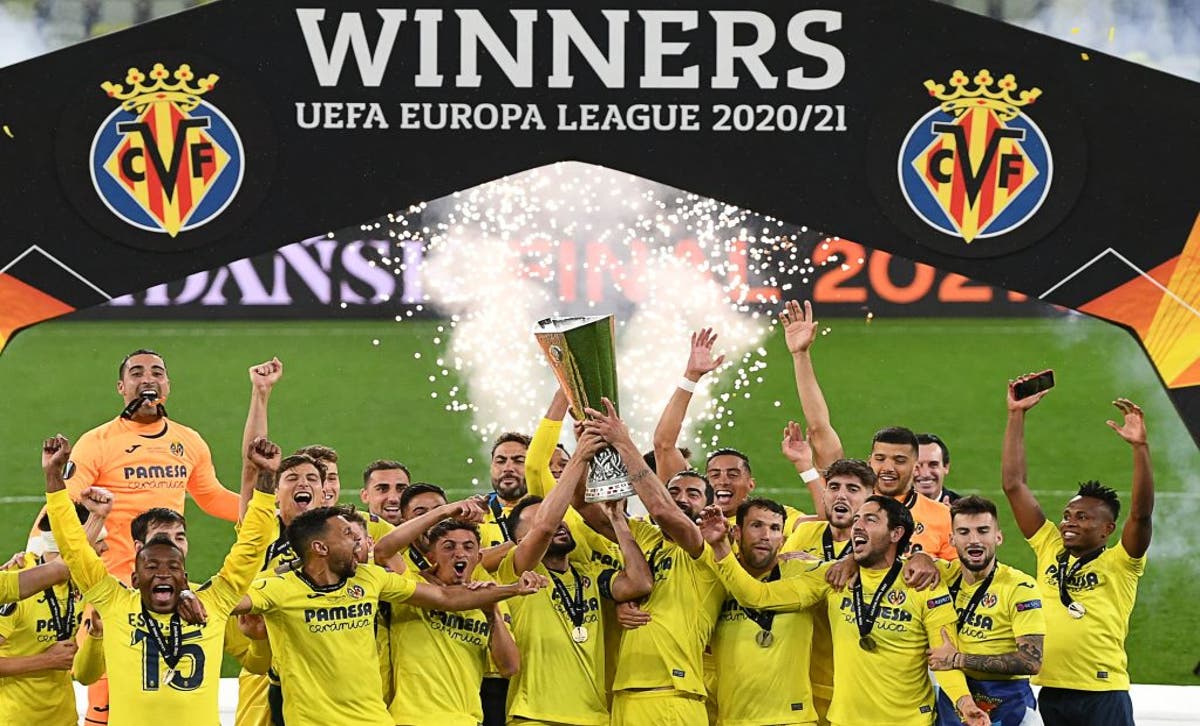 Villarreal lần đầu tiên đăng quang Europa League 2021
